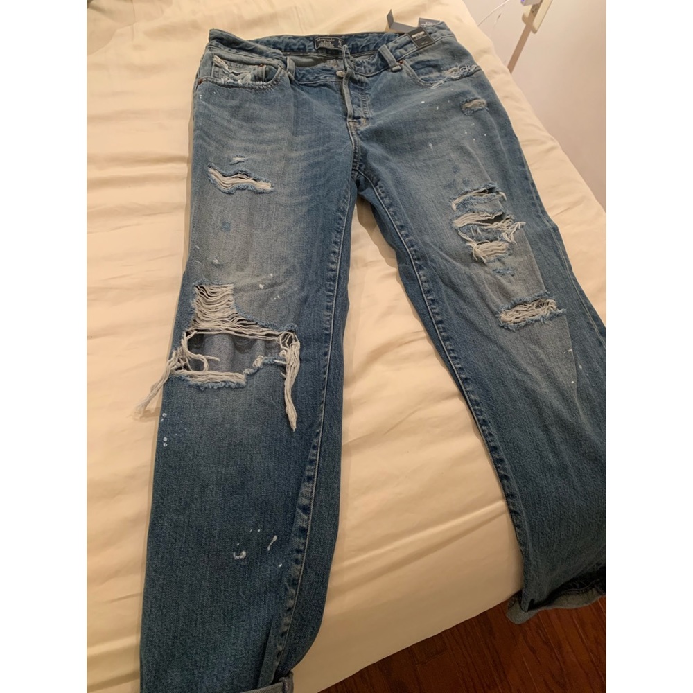 Abercrombie boyfriend jeans NWT size 27